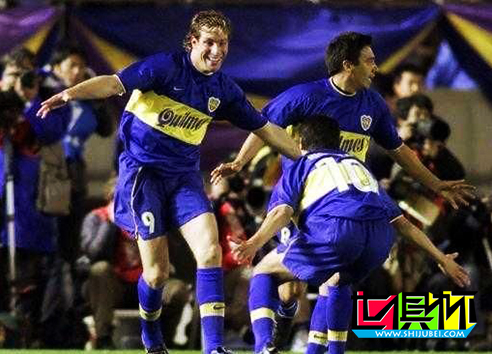 2000年11月28日西班牙皇家马德里0:2不敌阿根廷博卡青年-第3张图片-世俱杯