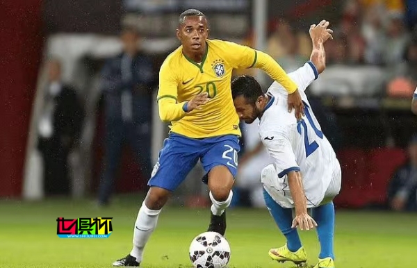 罗比尼奥 将因轮奸罪，被裁定在祖国 巴西 服刑9年-第1张图片-世俱杯