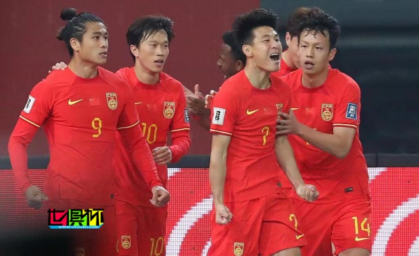 世预赛：国足4-1新加坡，武磊两球一助，费南多打入处子球-第1张图片-世俱杯